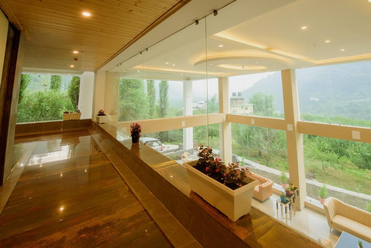 Naturevilas Sarovar Portico - Centrally Heated Manāli Exterior foto